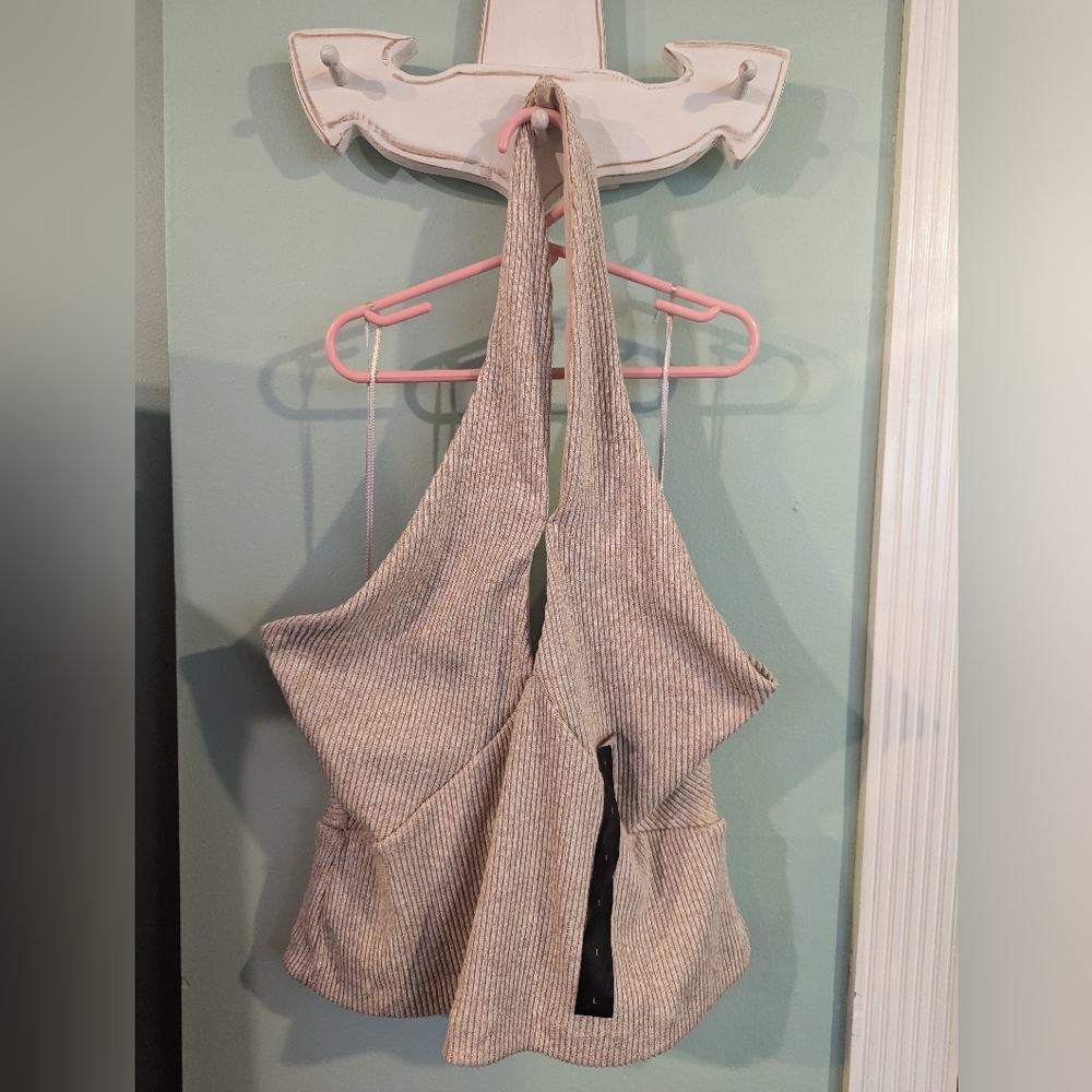 🔥NWT:🔥L Baddie Grunge New Preppy Beachy Banana Republic Cream Halter Top - Picture 6 of 7